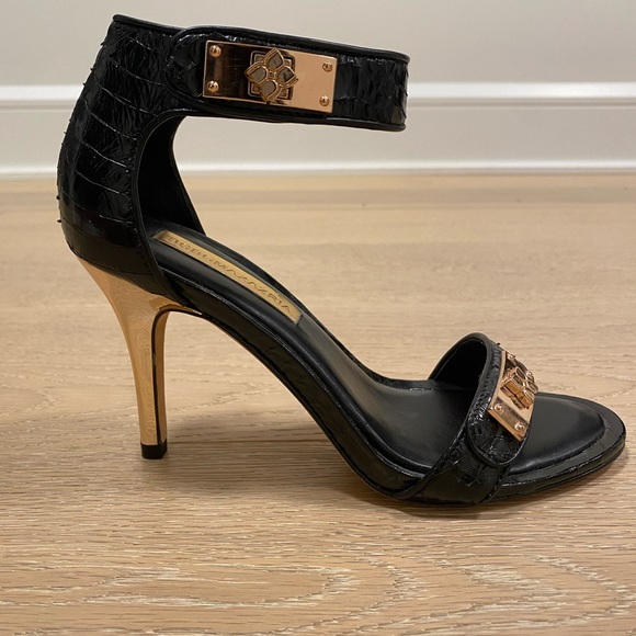 NWOT Black snakeskin detailing heels size 35.5. - Picture 3 of 9